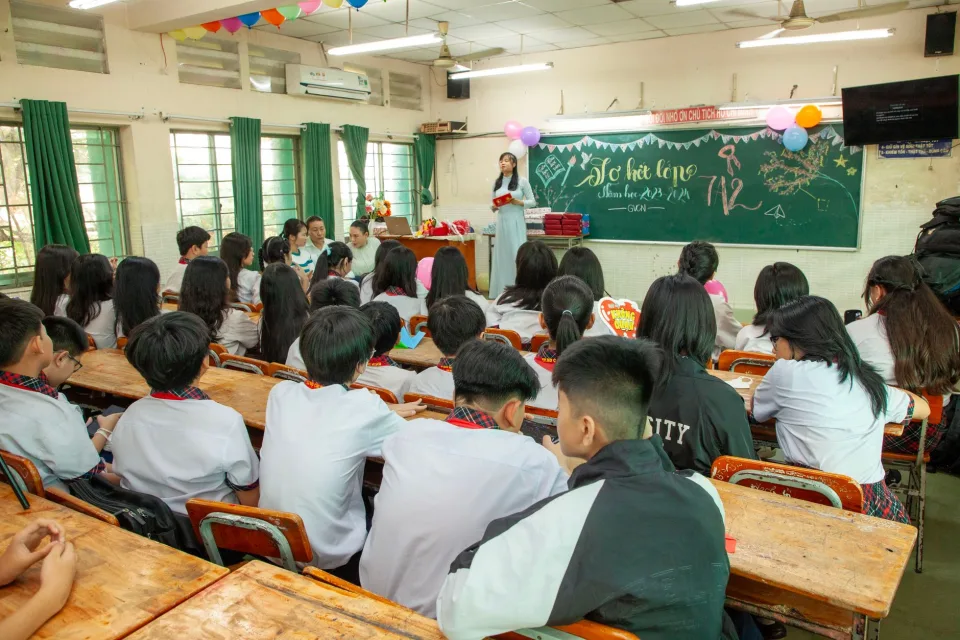 Sinh viên học tiếng Anh tại Giáo Dục & Bán Trú Star